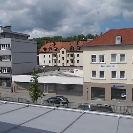 Im Bahnhof فندق 3*